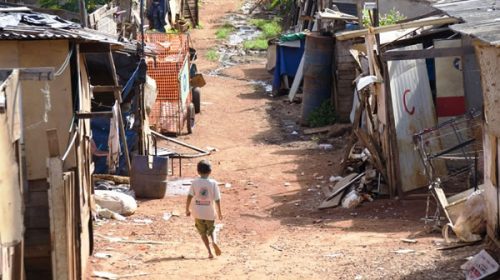 Lejos de las promesas: “Los pobres son más pobres que en 2015”