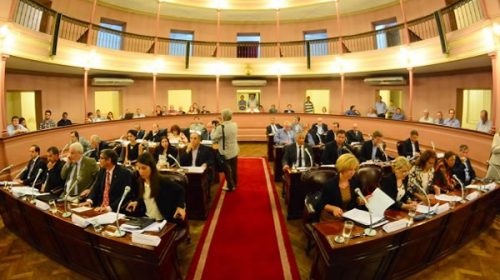 Diputados sesiona este martes y habrá reuniones de comisión