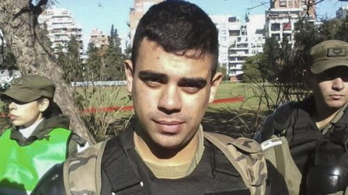 Ordenan volver a detener a policía que atropelló en moto a un hombre