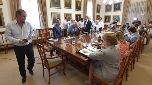 Bordet coordinó con su gabinete las primeras acciones del 2018