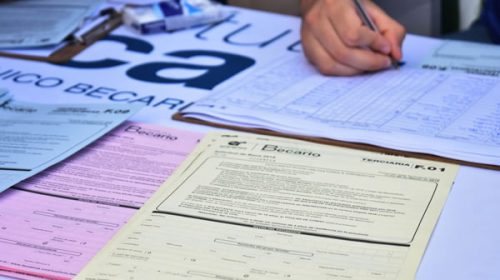 Más de 60.000 estudiantes recibieron becas de la provincia en 2017