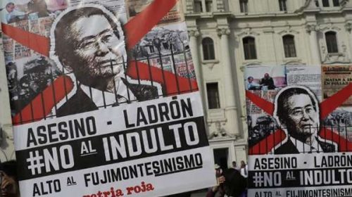 Choques con la policía en una nueva protesta por el indulto a Fujimori