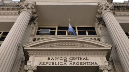 El Gobierno dispondrá de dólares depositados por los ahorristas