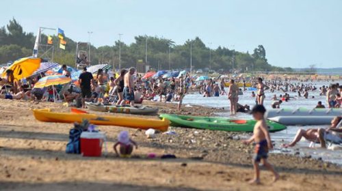 Encuestarán a los turistas que lleguen este verano a la provincia
