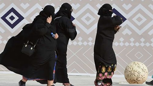 Mujeres musulmanas denuncian el acoso sexual que sufren en la peregrinación a La Meca