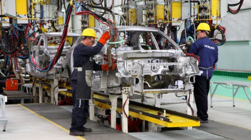 Dudan del éxito del plan automotriz del Gobierno que apunta a producir 1 millón de autos en 2023