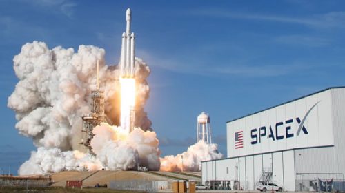 SpaceX lanzó el Falcon Heavy, el cohete más potente del mundo