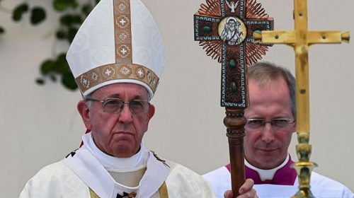 El Papa reactivó comisión sobre abusos sexuales, tras la polémica por su respaldo a un obispo chileno