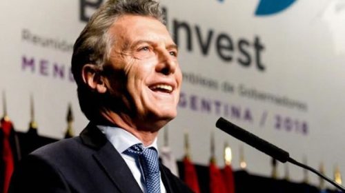 Macri anuncia sensible baja de pobreza, con la sombra de inflación y empleo precario