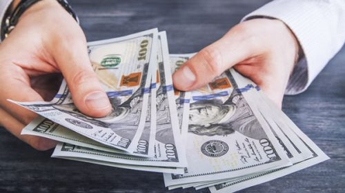 El BCRA vendió US$30 millones y frenó la suba del dólar
