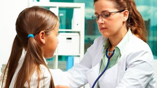 Realizan controles de salud integral en el comienzo del año escolar