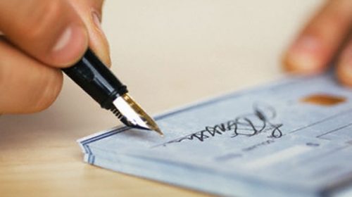 Reforma de impuesto al cheque: estudian que sea de 0,2% a créditos y 0,4% a débitos