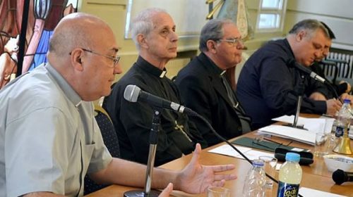 La Iglesia se mostró preocupada por “la delicada situación social” y los “crecientes despidos”
