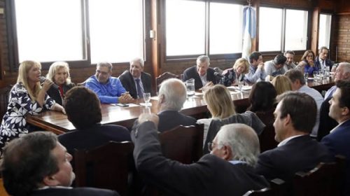 Los gobernadores del PJ volvieron a hacerle el vacío al llamado a la unidad
