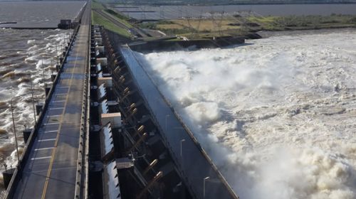 Entre Ríos y Corrientes quieren ser como la Patagonia y pagar 50% menos de electricidad
