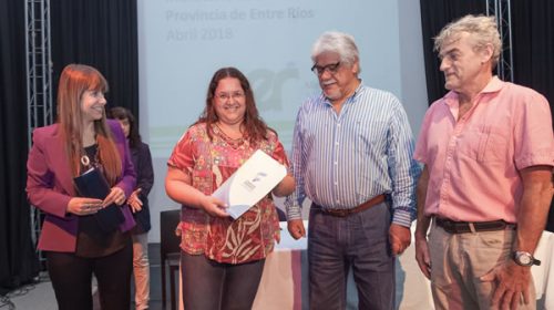 Se entregaron computadoras y bicicletas para hospitales y centros de salud de la provincia