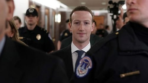 Zuckerberg, ante el Congreso de EEUU por el polémico robo de datos