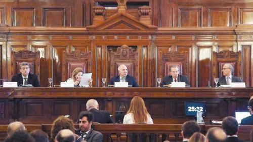 La discusión por los aumentos empieza la ruta hacia la Corte