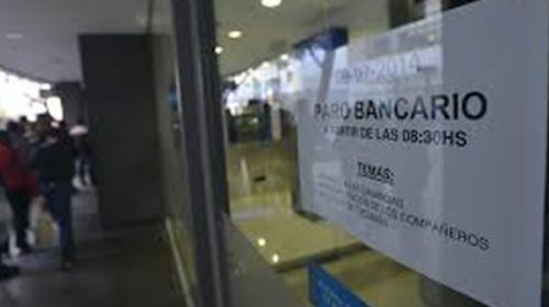 Viernes sin bancos: la Bancaria decretó paro nacional