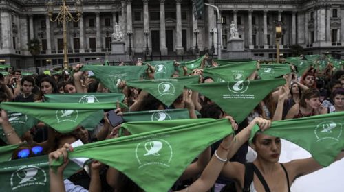 El proyecto de legalización del aborto ya tiene fecha de llegada al recinto: 13 de junio
