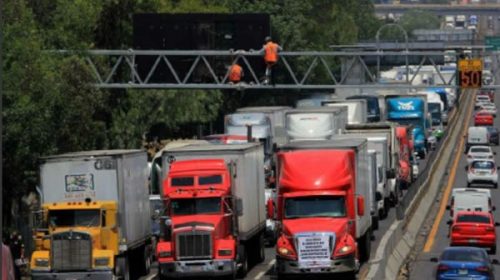 Cancelan vuelos en aeropuertos por falta de combustible debido al paro de camioneros en B