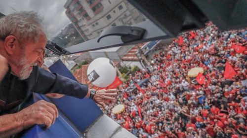 Lula lidera todos los escenarios para volver a ser presidente a pesar de estar preso