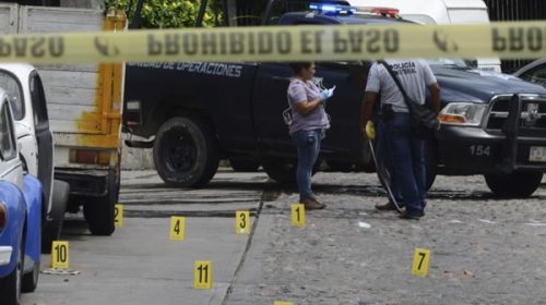 Un dirigente del partido Encuentro Social y una candidata del PRD, asesinados en México