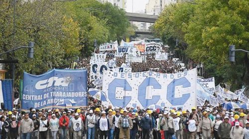 El rechazo a la reforma laboral marcó los actos por el Día del Trabajador