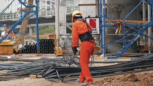 Construcción cae 2% y empresarios reclaman deudas