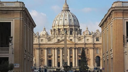 El Vaticano advierte sobre la excesiva toma de deuda