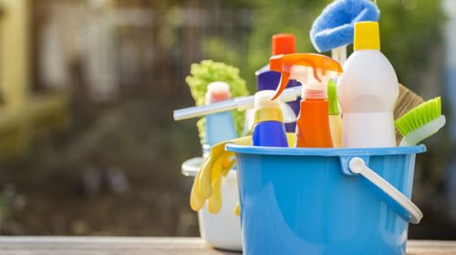 Se enfría la venta de productos de limpieza y se restringe a los básicos