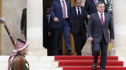 Cae el primer ministro de Jordania por las imposiciones del FMI