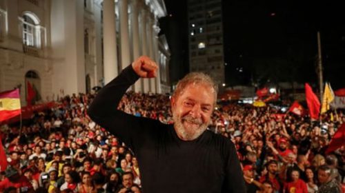 Lula desde la cárcel: “El tiempo de ellos se acaba en octubre”