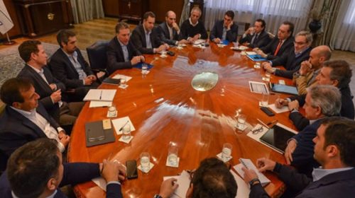 Macri concentra el poder en Dujovne y se decide a hacer el ajuste sin el peronismo