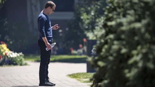 Zuckerberg tuvo que aclarar sus dichos sobre los negadores del Holocausto Zuckerberg tuvo que aclarar sus dichos sobre los negadores del Holocausto