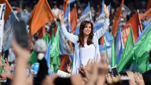 Cristina Kirchner reaparece para cerrar un acto sindical