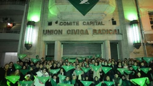 La UCR porteña pide al Comité Nacional que se pronuncie a favor de la legalización del aborto