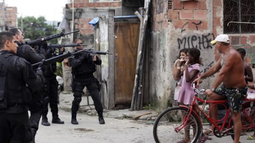 Militares en Río: las muertes provocadas por la policía aumentaron casi un 60%