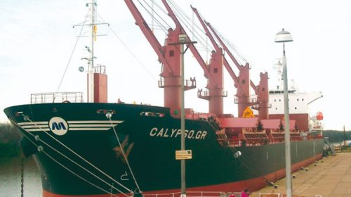 Cargan arroz con destino a Irak y se aguarda la llegada de otro barco