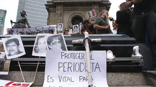 Golpe a la prensa en México