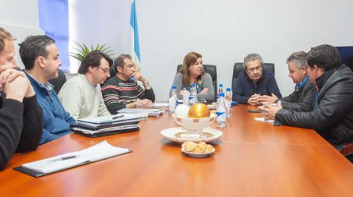 Acuerdan mejoras viales para rutas y puentes del departamento Federación