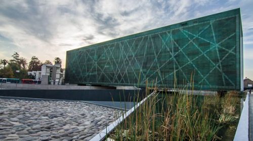 La polémica por el Museo de la Memoria obliga a renunciar al ministro de Cultura de Chile