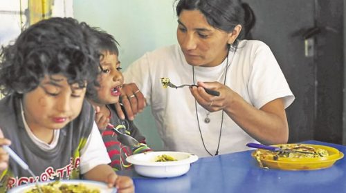 Científicos critican el ‘método Albino’ para combatir la desnutrición infantil Expertos de la Sociedad Argentina