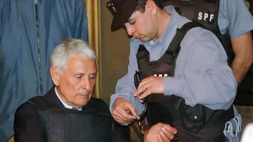 Le rechazaron la reincorporación a la Policía al genocida Etchecolatz