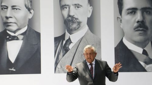 AMLO quiere retirar al Ejército de la lucha contra la droga y propone legalizarla