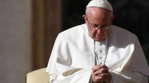El Vaticano y Francisco sienten “dolor y vergüenza” por los abusos en Pensilvania