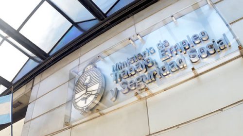 Consejo salarial aumentará 25% el sueldo mínimo, a $12.500