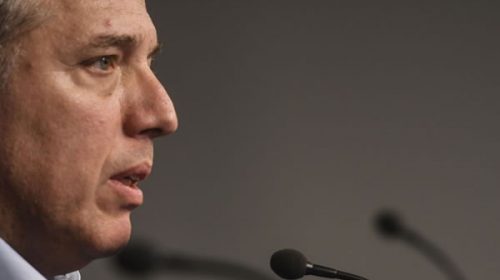 Dujovne confirmó la solicitud de USD 3.000 millones al FMI y pronosticó una caída del 1% para este año