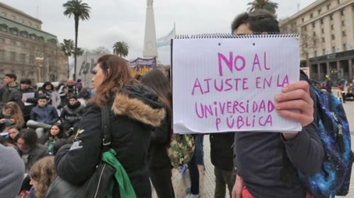 Marchas en defensa de la universidad pública y contra el ajuste