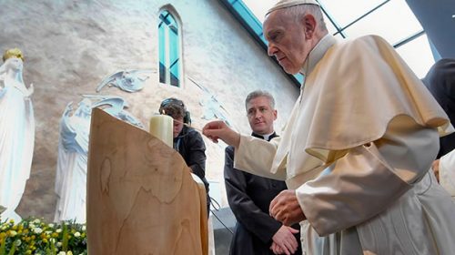 El Papa recomendó tratar con psiquiatras a los niños y niñas con “tendencias homosexuales”